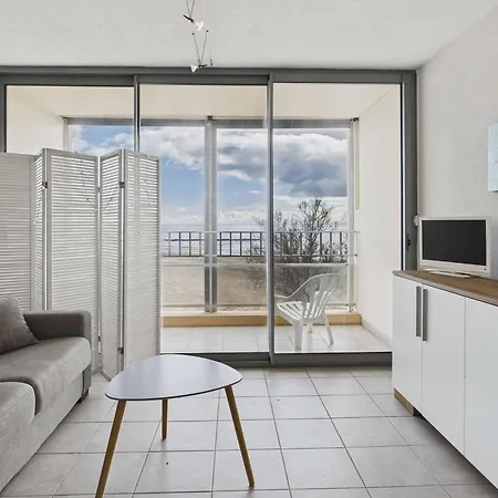 2 Pieces En Front De Mer, Acces Direct, Proche Commerces Apartment